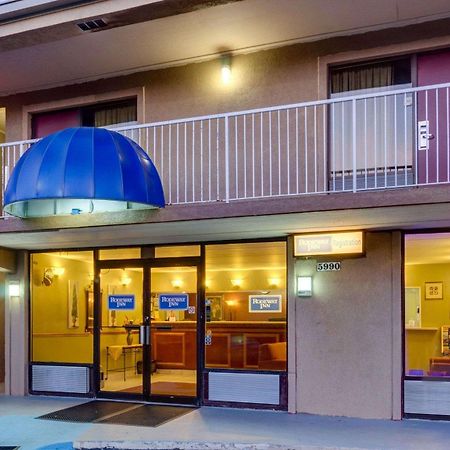 Rodeway Inn Норкрос Екстер'єр фото