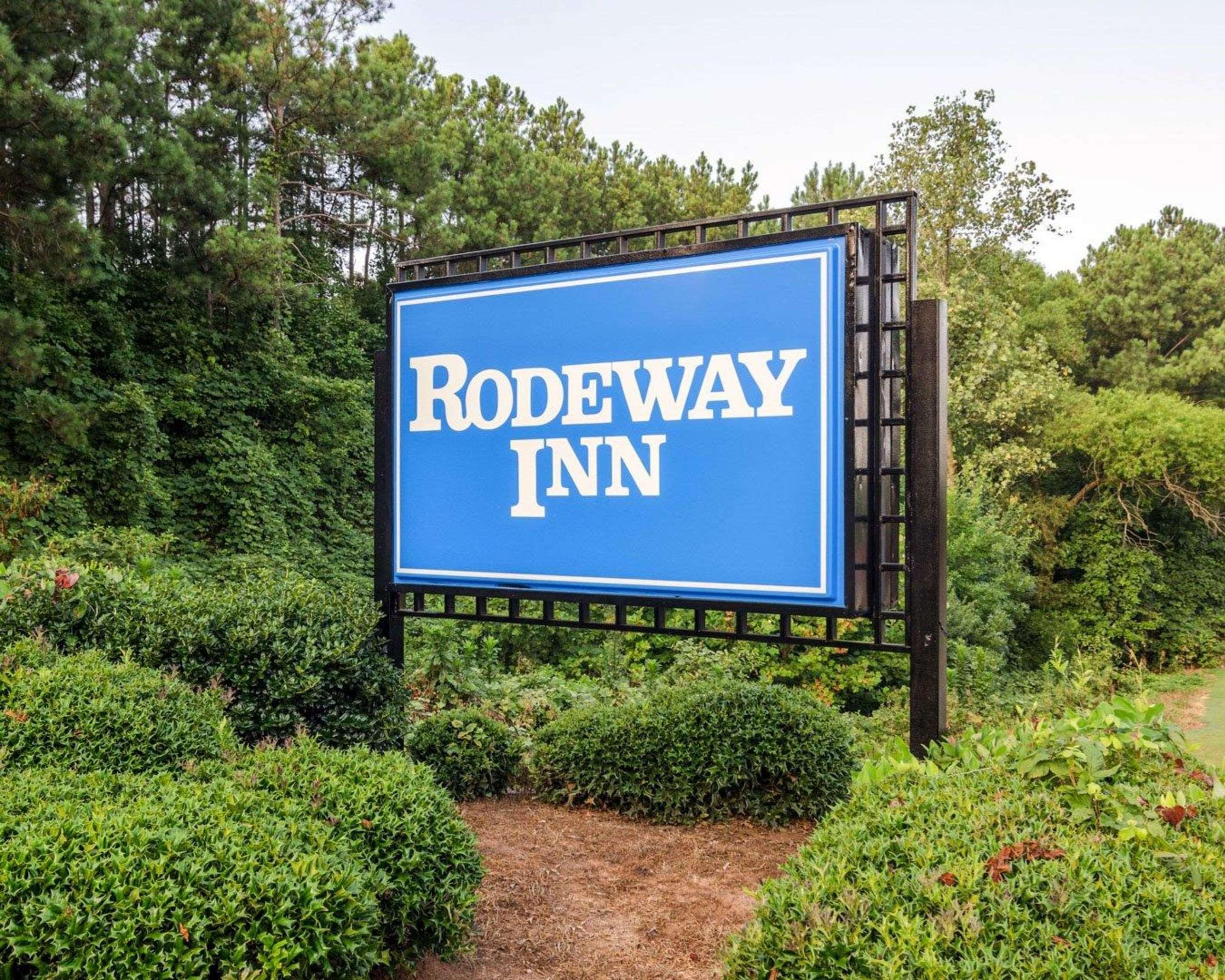 Rodeway Inn Норкрос Екстер'єр фото