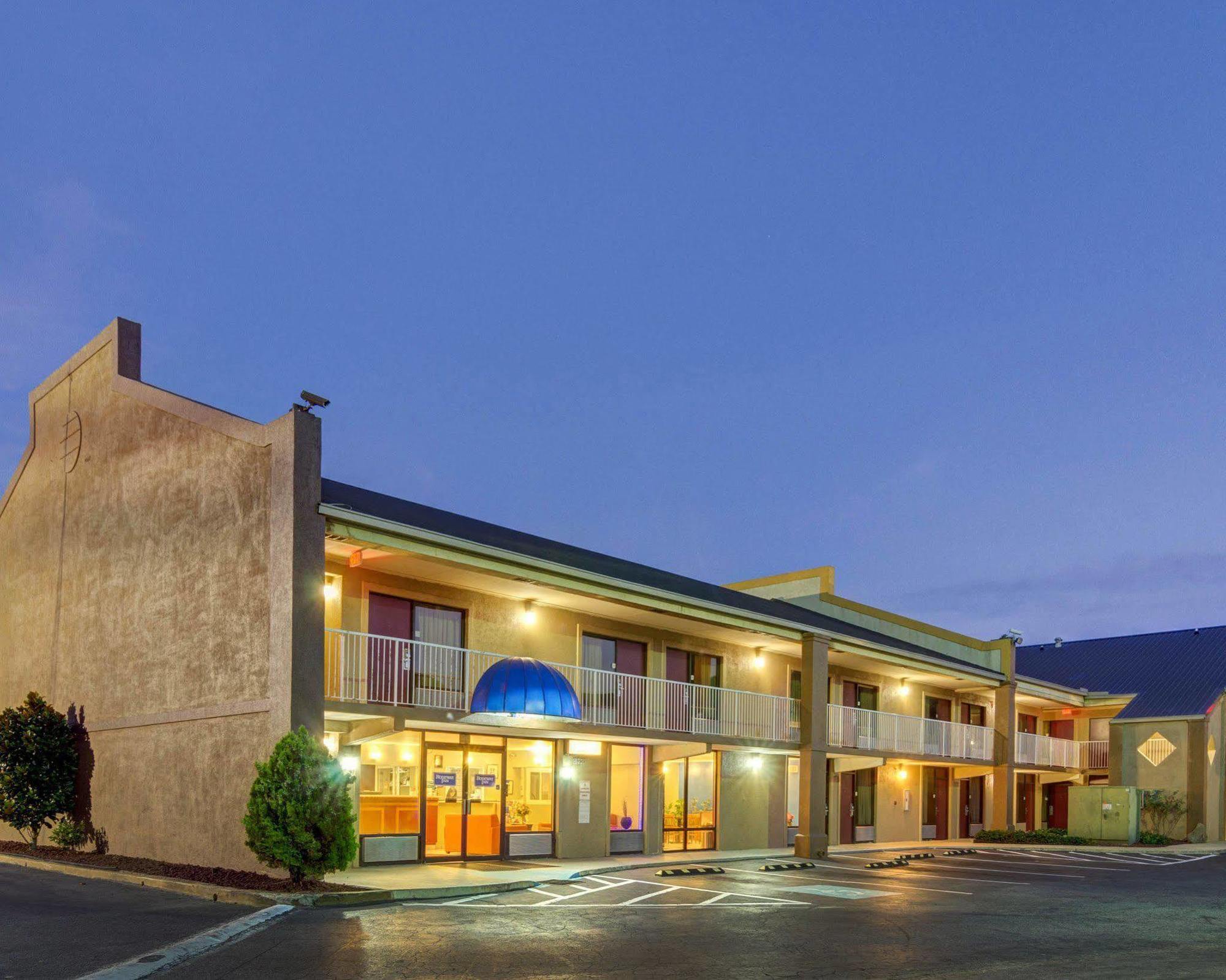 Rodeway Inn Норкрос Екстер'єр фото
